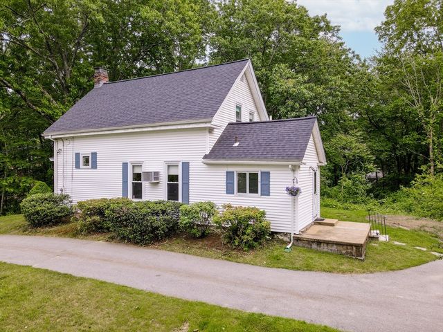 395 Kingsbury Ave, Haverhill, MA 01835