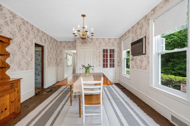 395 Kingsbury Ave, Haverhill, MA 01835