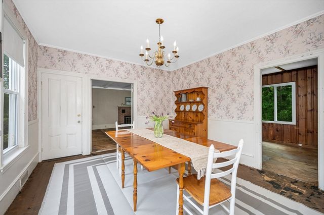 395 Kingsbury Ave, Haverhill, MA 01835