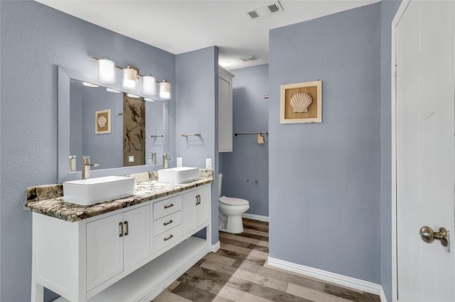 457 County Road 3773, Cleveland, TX 77327