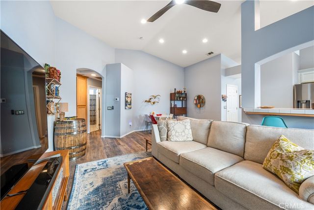 121 Headwaters Rd, Templeton, CA 93465