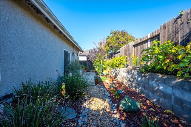 121 Headwaters Rd, Templeton, CA 93465