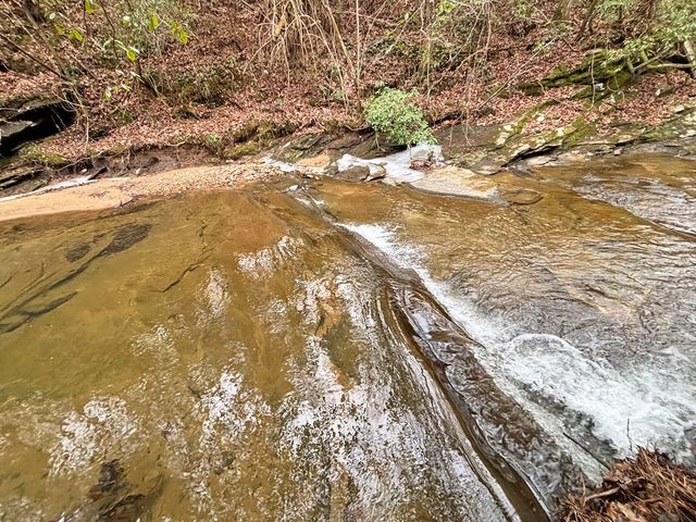 5AC Lovejoy Lane, Talking Rock, GA 30175