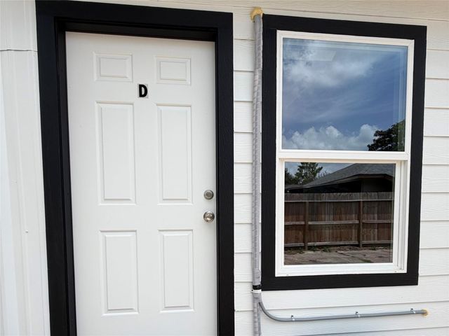 2909 King Street UNIT D, Houston, TX 77026