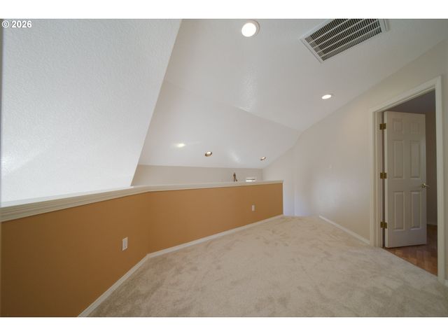 300 SPINNAKER Way, Columbia City, OR 97018