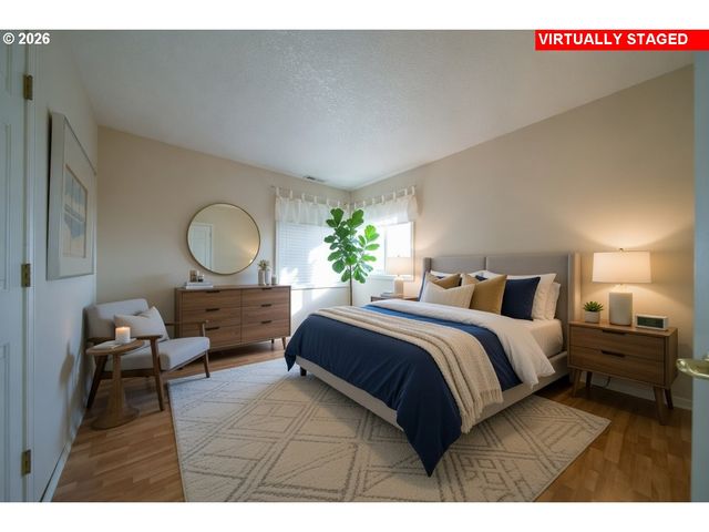 300 SPINNAKER Way, Columbia City, OR 97018