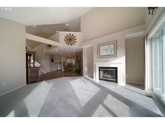 300 SPINNAKER Way, Columbia City, OR 97018