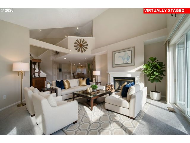 300 SPINNAKER Way, Columbia City, OR 97018