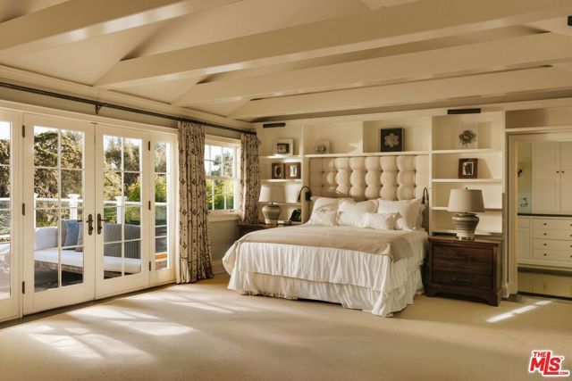 6825 Zumirez Drive, Malibu, CA 90265