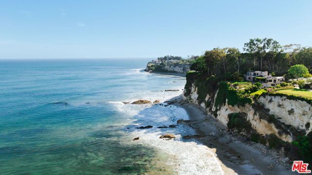 6825 Zumirez Drive, Malibu, CA 90265