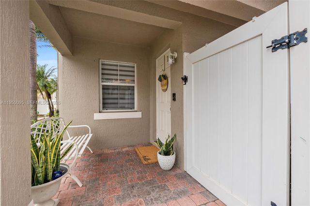 12652 SW 54th St, Miramar, FL 33027