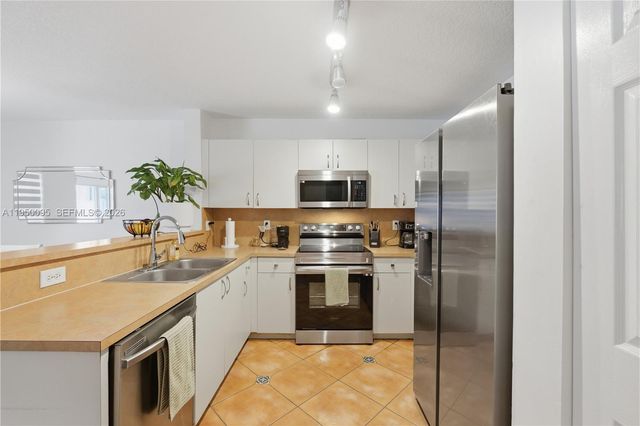 12652 SW 54th St, Miramar, FL 33027