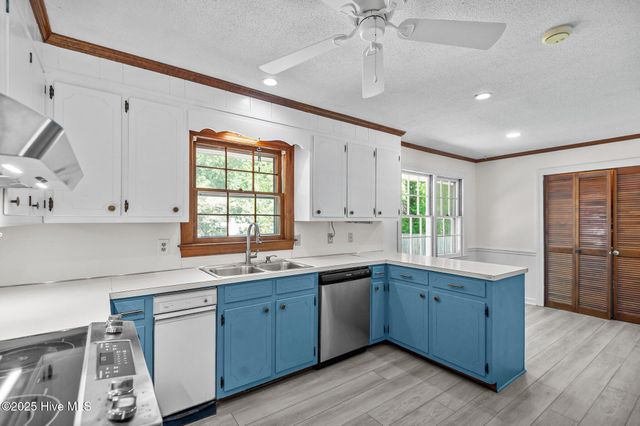 104 Hardee Street, Greenville, NC 27858