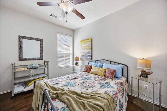 5315 Lilac Grove Lane, Rosharon, TX 77583
