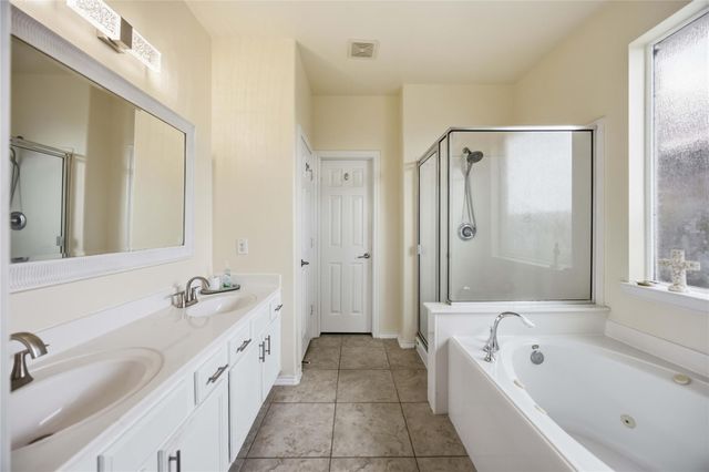 5315 Lilac Grove Lane, Rosharon, TX 77583