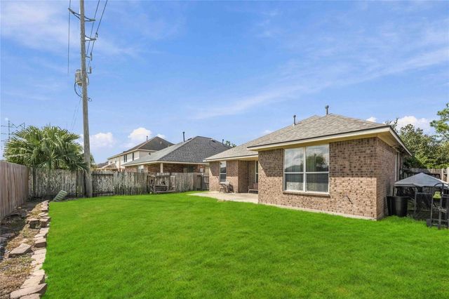5315 Lilac Grove Lane, Rosharon, TX 77583