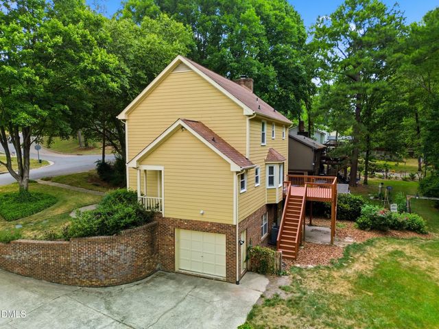 7312 Deer Track Drive, Raleigh, NC 27613