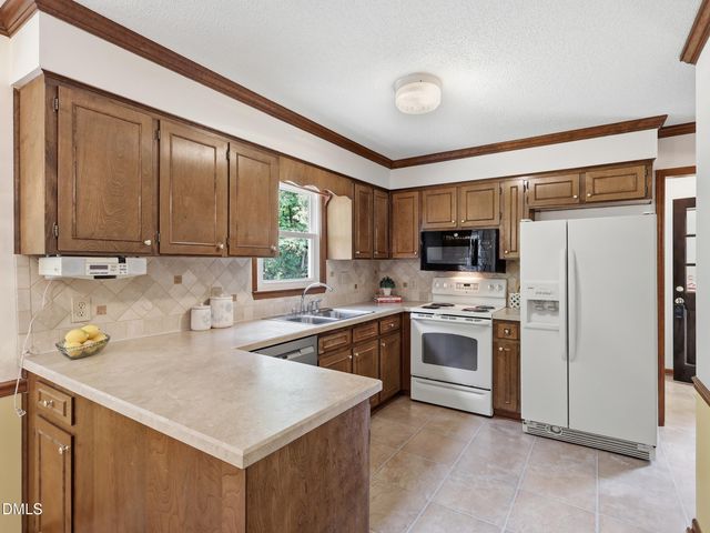 7312 Deer Track Drive, Raleigh, NC 27613