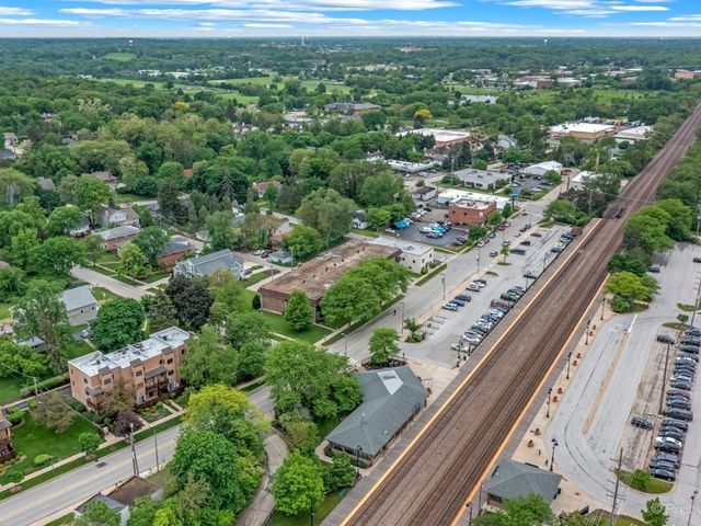 4909 Spencer Avenue B, Lisle, IL 60532