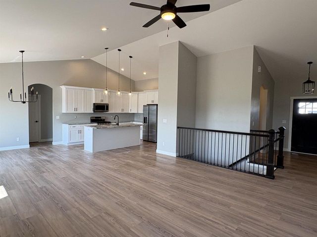 N8843 KILLARNEY WAY, Sherwood, WI 54952