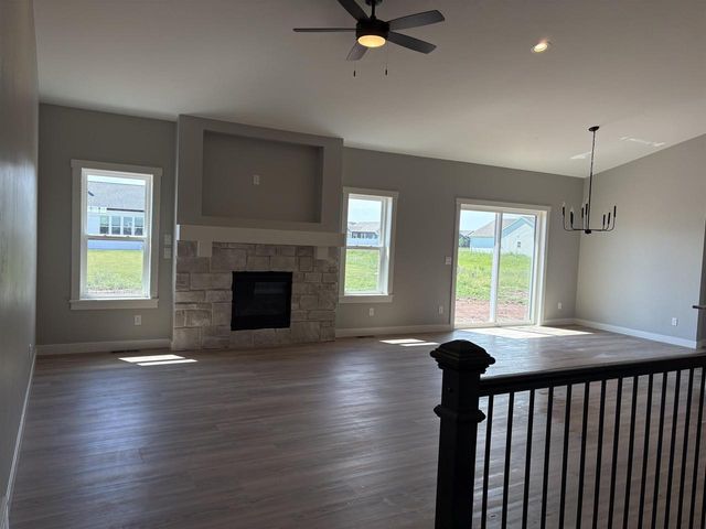 N8843 KILLARNEY WAY, Sherwood, WI 54952