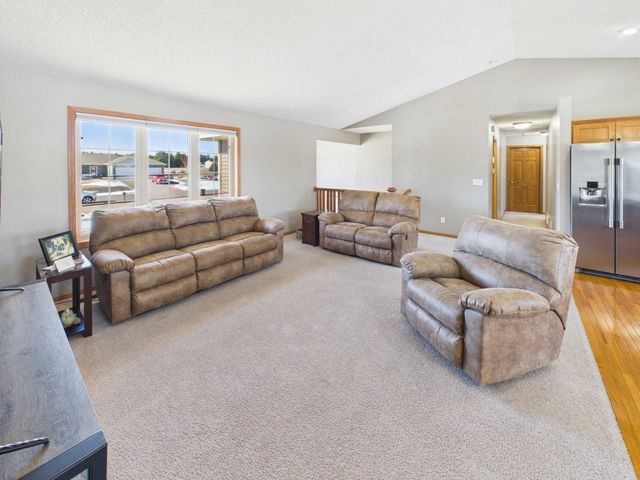 24605 140th Street NW, Zimmerman, MN 55398