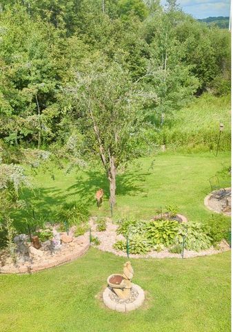 8979 Parkview Circle, Chisago City, MN 55013