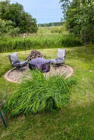 8979 Parkview Circle, Chisago City, MN 55013