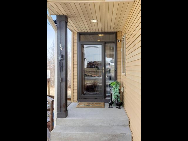 8979 Parkview Circle, Chisago City, MN 55013