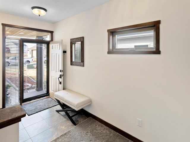 8979 Parkview Circle, Chisago City, MN 55013