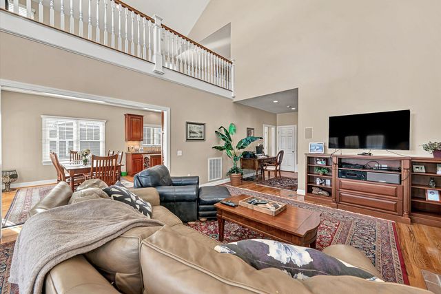 75 Milestone LN, Penhook, VA 24137