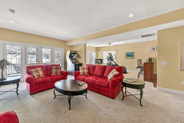 75 Milestone LN, Penhook, VA 24137