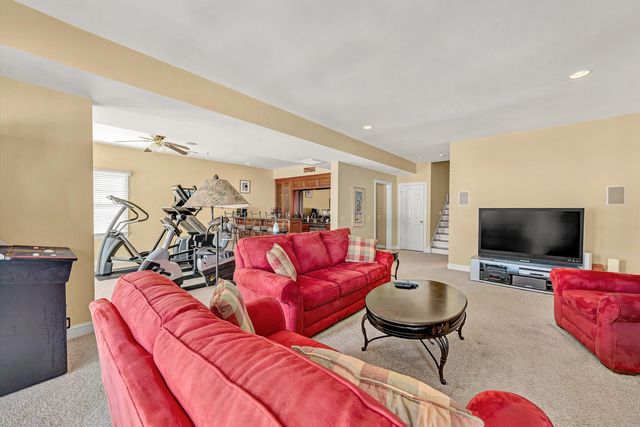 75 Milestone LN, Penhook, VA 24137