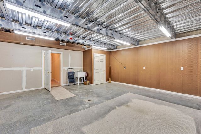 75 Milestone LN, Penhook, VA 24137