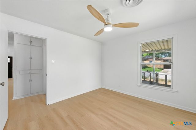 1302 S 2nd Street, Killeen, TX 76541