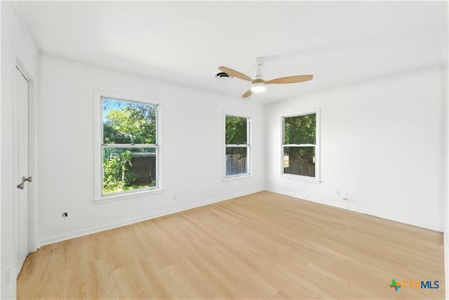 1302 S 2nd Street, Killeen, TX 76541