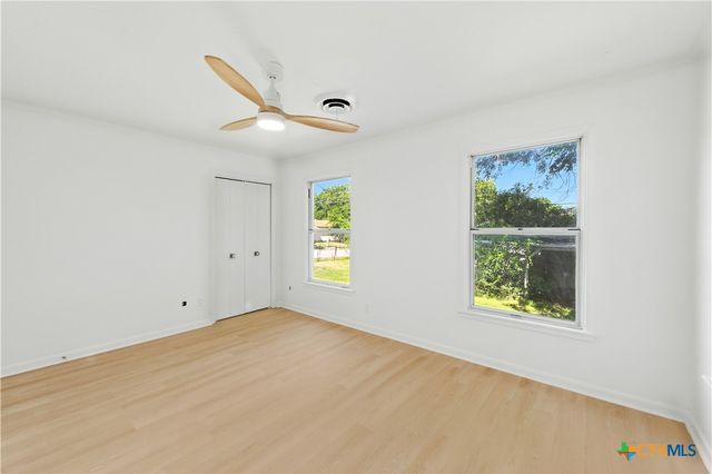 1302 S 2nd Street, Killeen, TX 76541