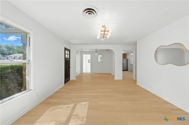 1302 S 2nd Street, Killeen, TX 76541