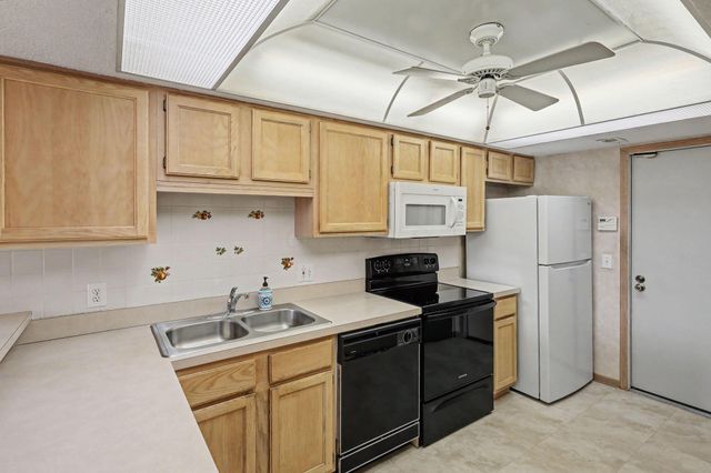 403 Windemere Circle, Westerville, OH 43082