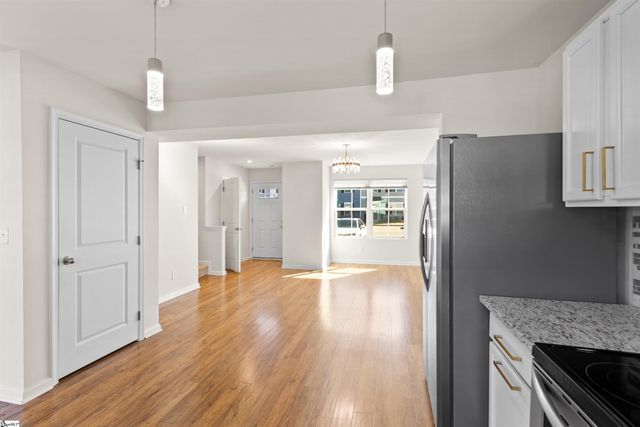 101 Fernside Court, Greenville, SC 29617