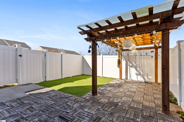 101 Fernside Court, Greenville, SC 29617