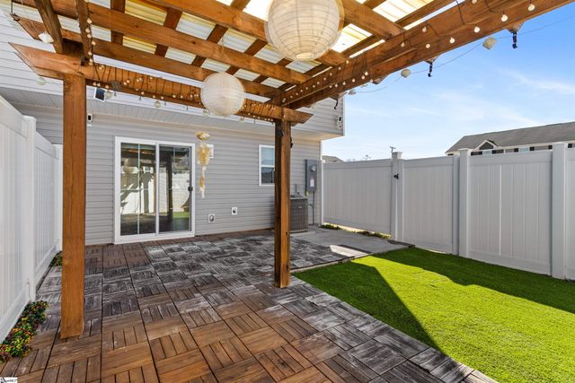 101 Fernside Court, Greenville, SC 29617