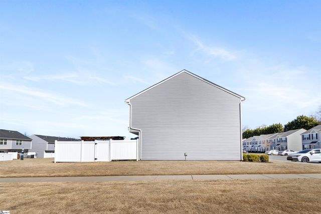 101 Fernside Court, Greenville, SC 29617