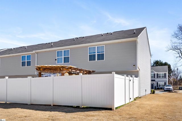 101 Fernside Court, Greenville, SC 29617