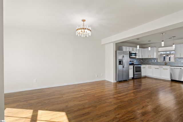 101 Fernside Court, Greenville, SC 29617