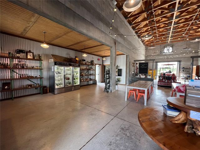 19600 Whispering Creek Rd 19600, Loxahatchee, FL 33470