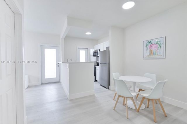 1228 Pennsylvania Ave 7, Miami Beach, FL 33139