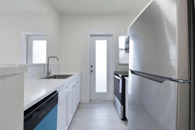 1228 Pennsylvania Ave 7, Miami Beach, FL 33139