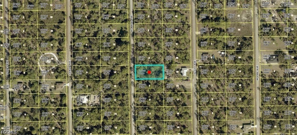 1012 Monroe AVE, Lehigh Acres, FL 33972