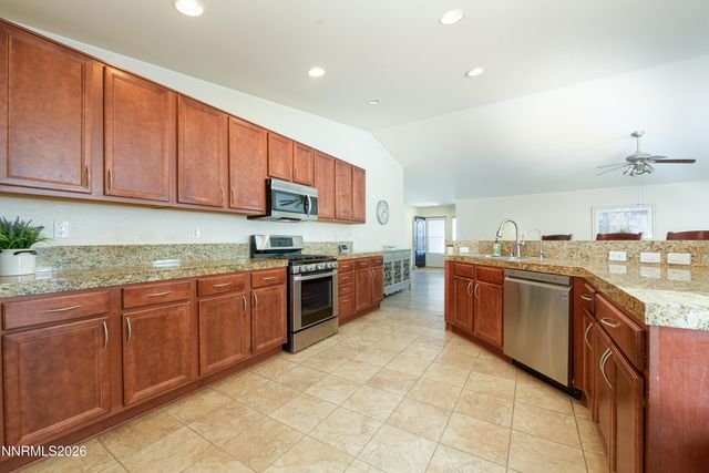 832 Laca Street, Dayton, NV 89403